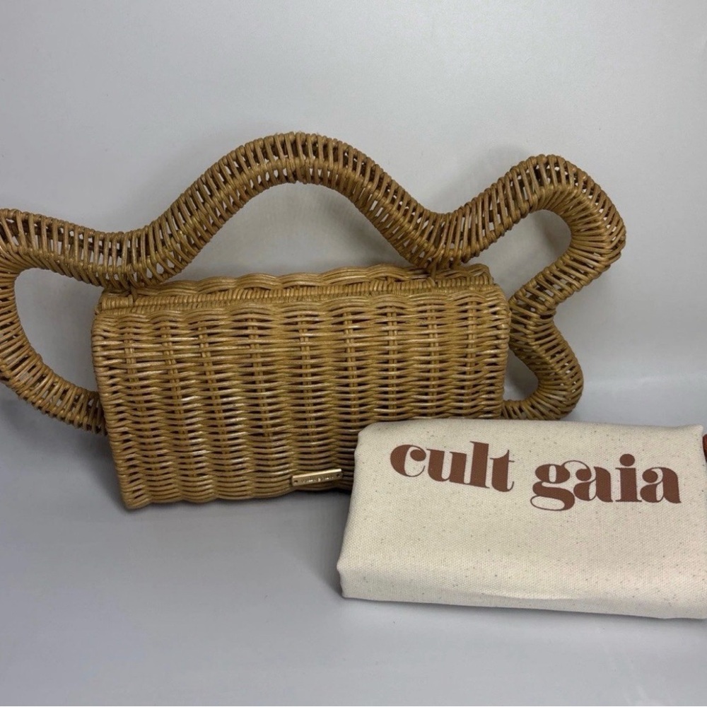 NWT Cult Gaia Elsa Clutch